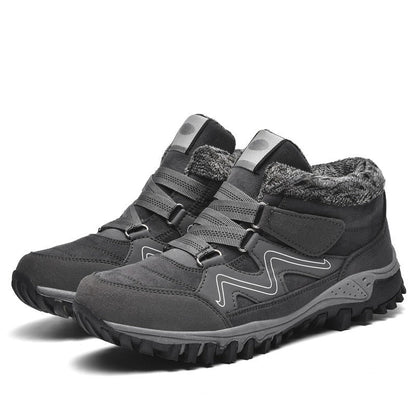 ArcticStride Pro | Maximal värme och grepp för isiga äventyr (Unisex design)