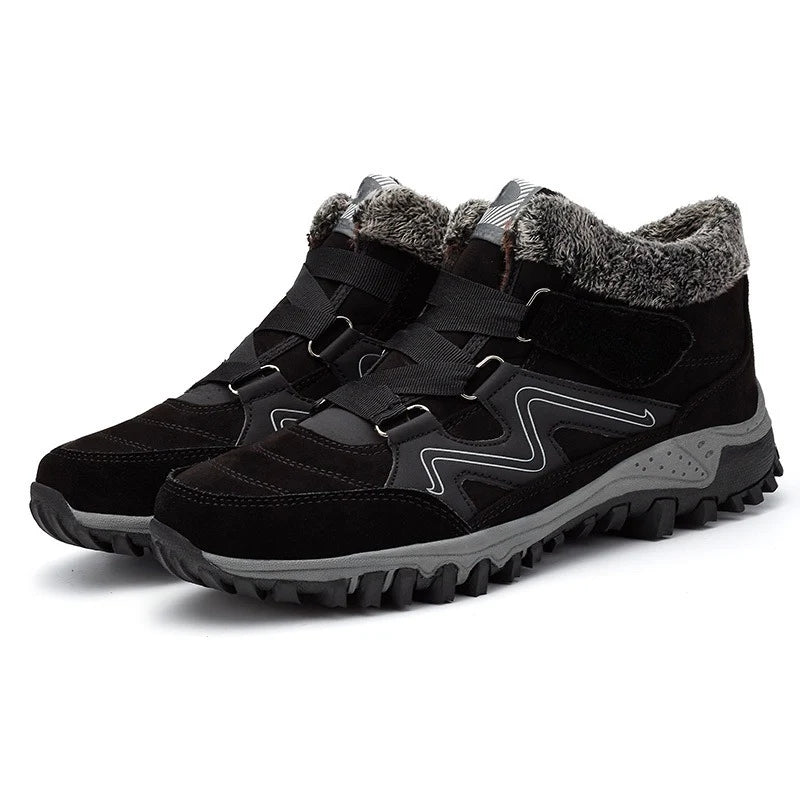 ArcticStride Pro | Maximal värme och grepp för isiga äventyr (Unisex design)